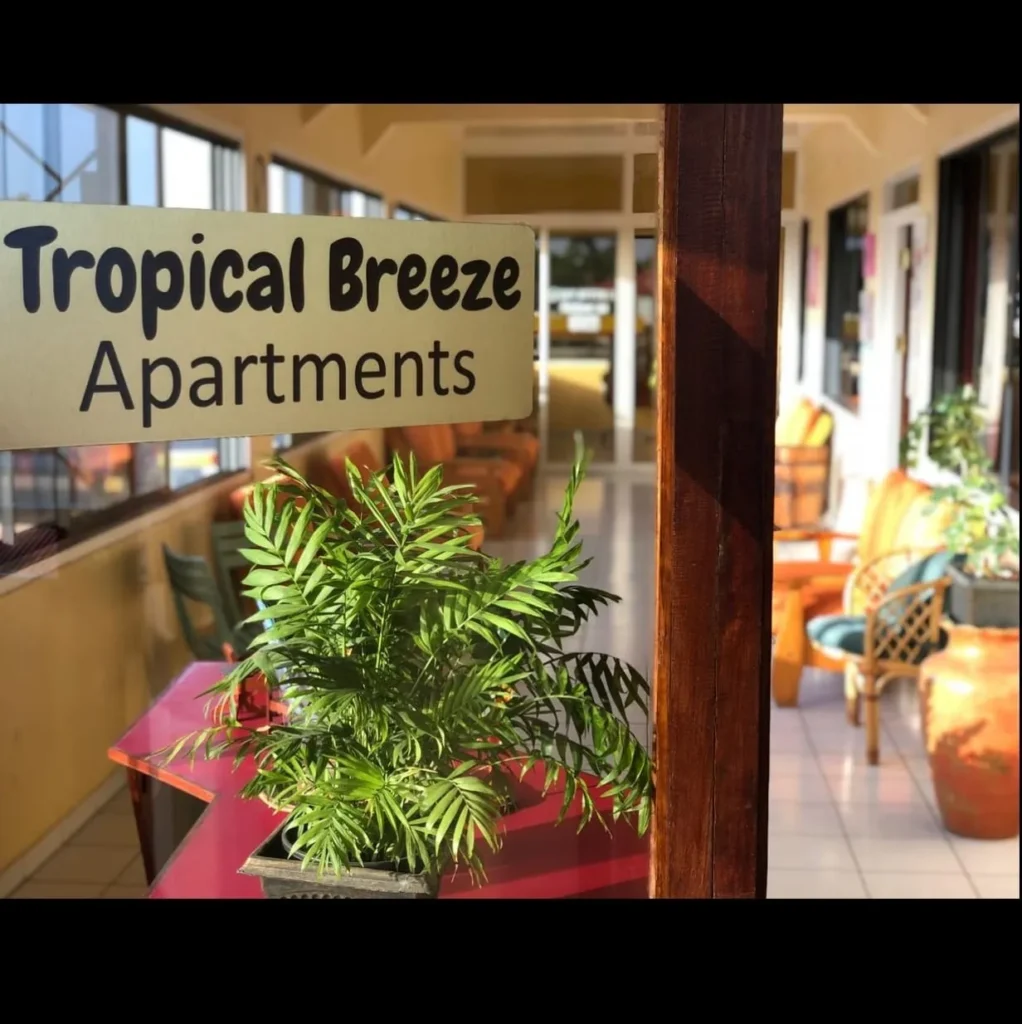 Tropical Breeze Apartments V1