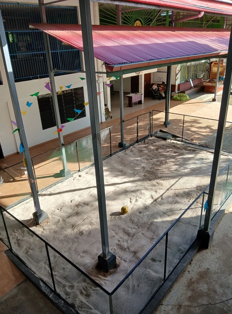 Stichting Betheljada ontvangt waardevolle speelruimte-donatie