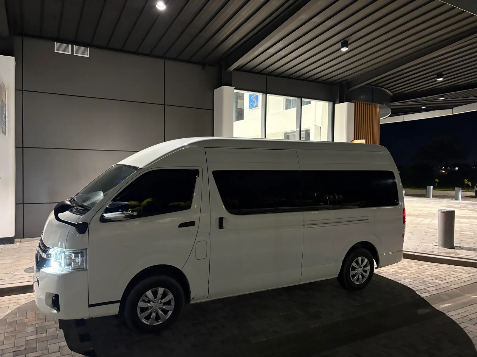 Ride with Wyatt Airport VIP - Image 01 (March 10, 2026)