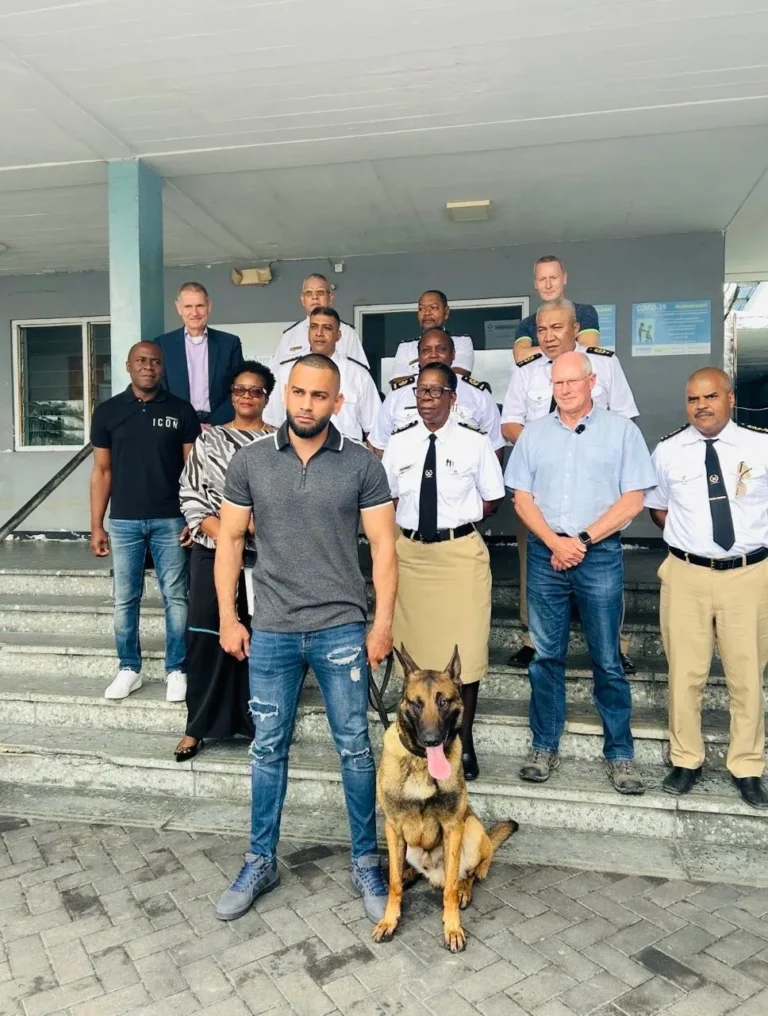 Eerste officiële drugsspeurhond markeert nieuwe fase in samenwerking Suriname–Nederland - Image 01 (June 4, 2026)